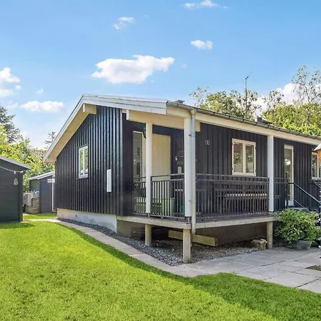 4 Star In Glesborg-by Traum